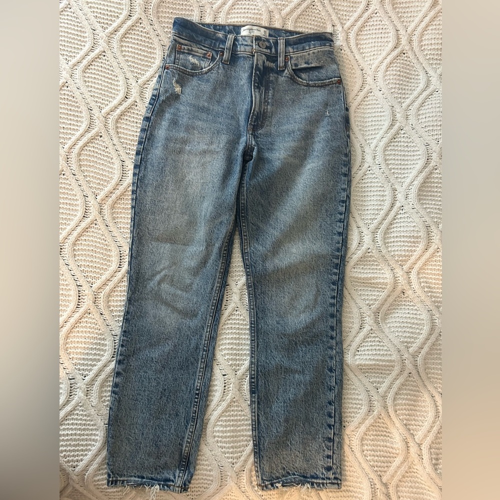 Abercrombie & Fitch mom jeans